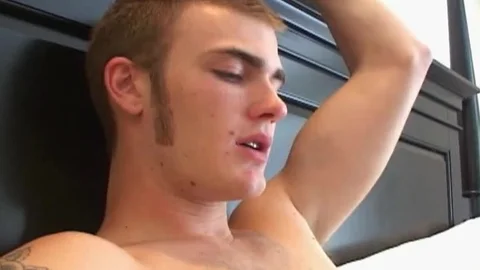 Next Door Buddies: Christian Teaches Issac a Lesson