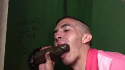 GloryholeAndHandjobs - Tj Gold sucks dick and fucks